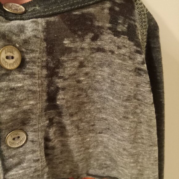 True Religion Muscle Car Henley Gray Black Burnout Small - Picture 5 of 12